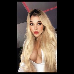 Meet your Posher, Leslie